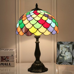 Tiffany bordslampa på 30 cm...