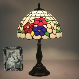 Tiffany bordslampa på 30 cm...