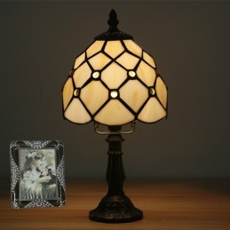 Tiffany bordslampa på 15 cm...