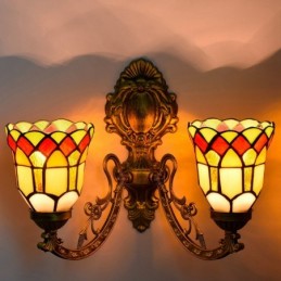 Vägglampa i Tiffany-Stil...