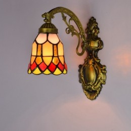 Vägglampa i Tiffany-Stil...